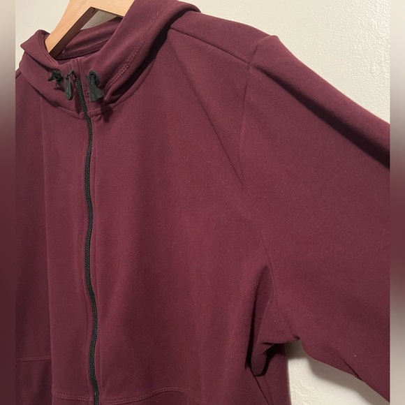 Torrid Burgundy Happy Camper Micro Fleece Full Zip Active Hoodie Size 2 Comfort - Picture 5 of 12
